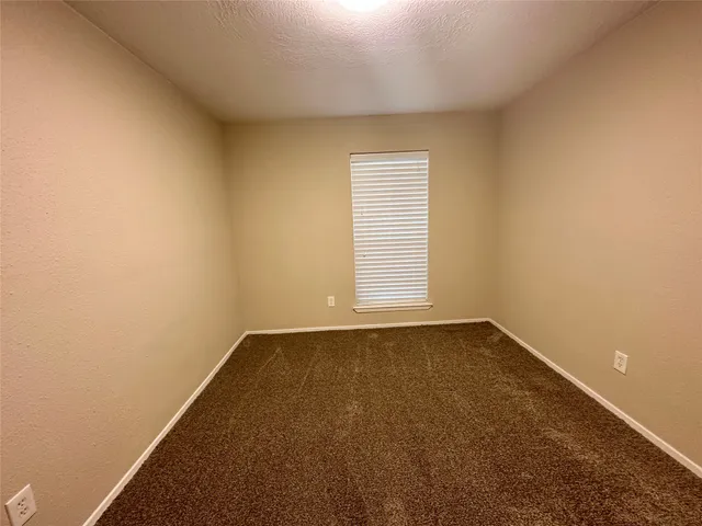 $2,250 | 7646 Western Oak Lane, Houston, TX 77040