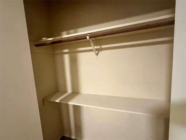 $2,250 | 7646 Western Oak Lane, Houston, TX 77040