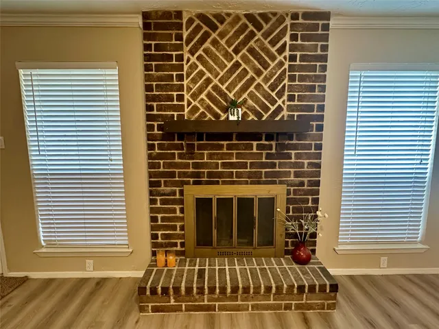 $2,250 | 7646 Western Oak Lane, Houston, TX 77040