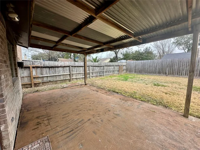 $2,250 | 7646 Western Oak Lane, Houston, TX 77040