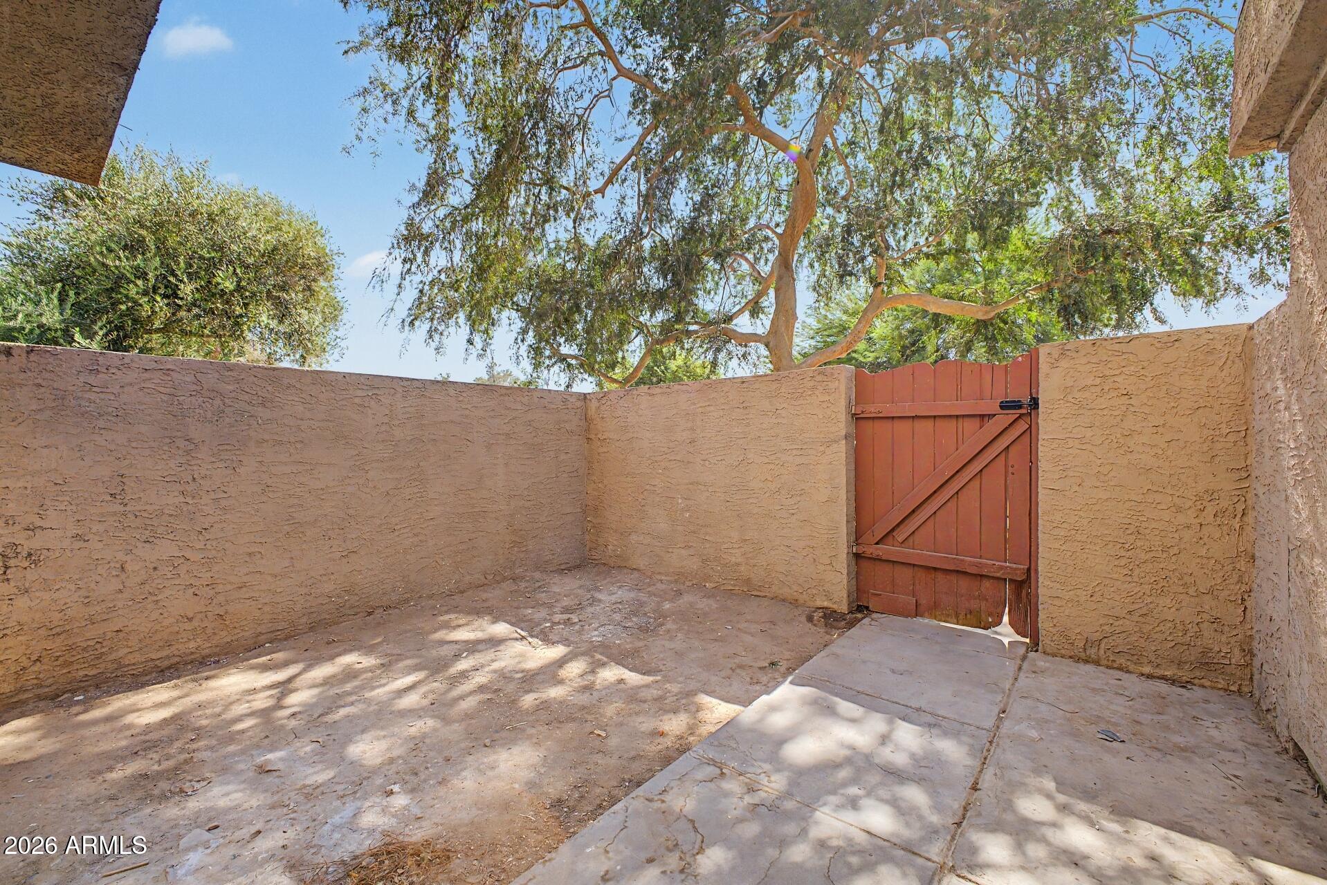 4107 West Wonderview Road Phoenix, AZ 85019 - Photo 28 of 37