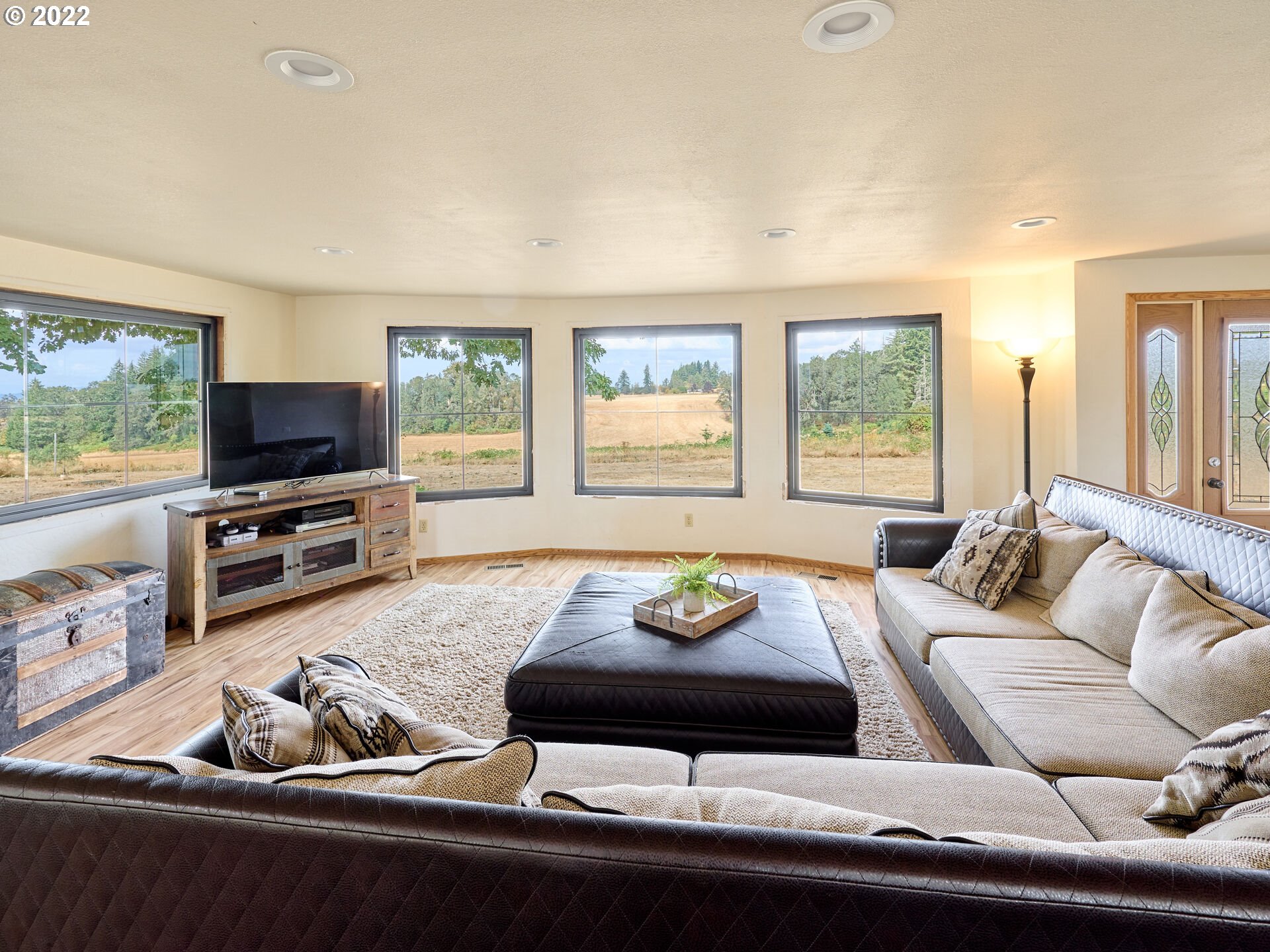 41150 Ridge Drive Scio, OR 97374 - Photo 3 of 32 Gallery Image 3