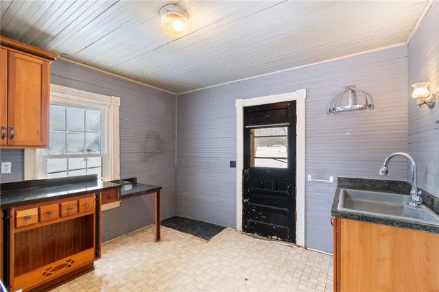 $225,000 | 51 State Street, East Bloomfield, NY 14469