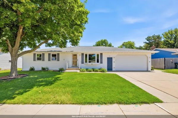 $429,900 | 921 Outward Avenue, De Pere, WI 54115