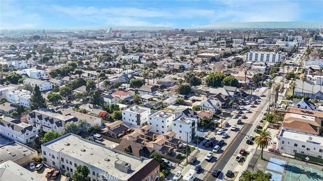 $933,000 | 634 East Adams Boulevard, Los Angeles, CA 90011