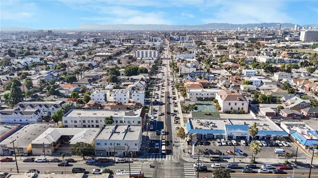 $933,000 | 634 East Adams Boulevard, Los Angeles, CA 90011