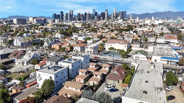 $933,000 | 634 East Adams Boulevard, Los Angeles, CA 90011