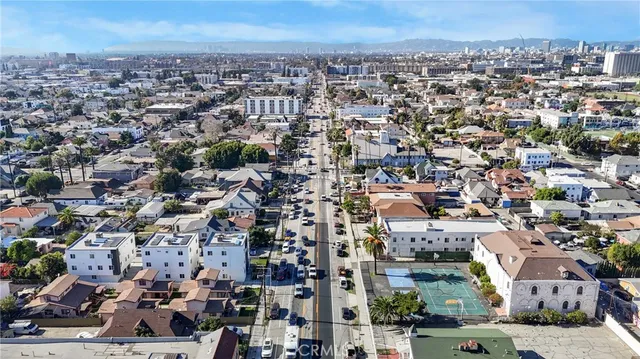 $933,000 | 634 East Adams Boulevard, Los Angeles, CA 90011