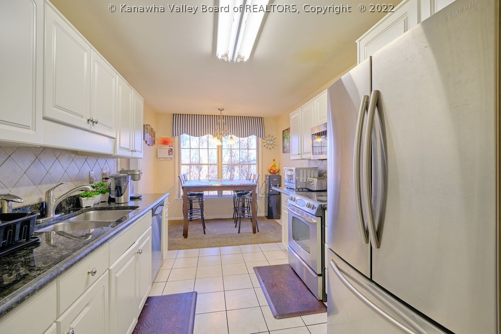 10 South Gate Road Charleston, WV 25314 - Photo 8 of 23 Gallery Image 8