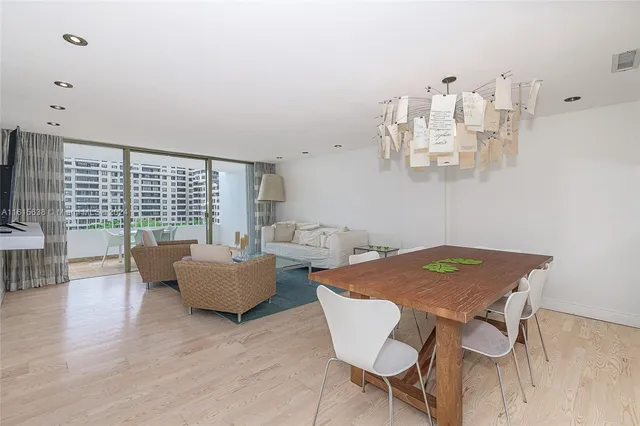 $1,140,000 | 199 Ocean Ln Drive, Unit 611, Key Biscayne, FL 33149
