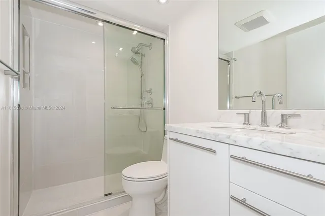 $1,140,000 | 199 Ocean Ln Drive, Unit 611, Key Biscayne, FL 33149