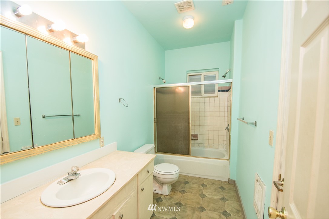 276 Clark Road Onalaska, WA 98570 - Photo 11 of 21 Gallery Image 11