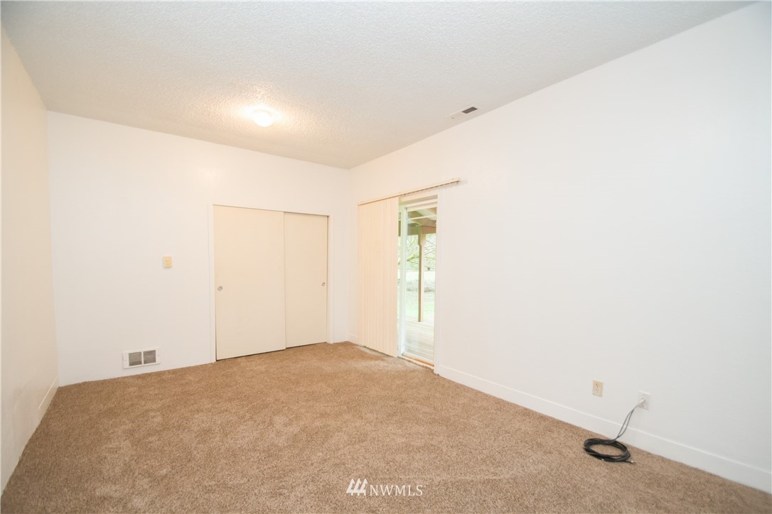 276 Clark Road Onalaska, WA 98570 - Photo 8 of 21 Gallery Image 8