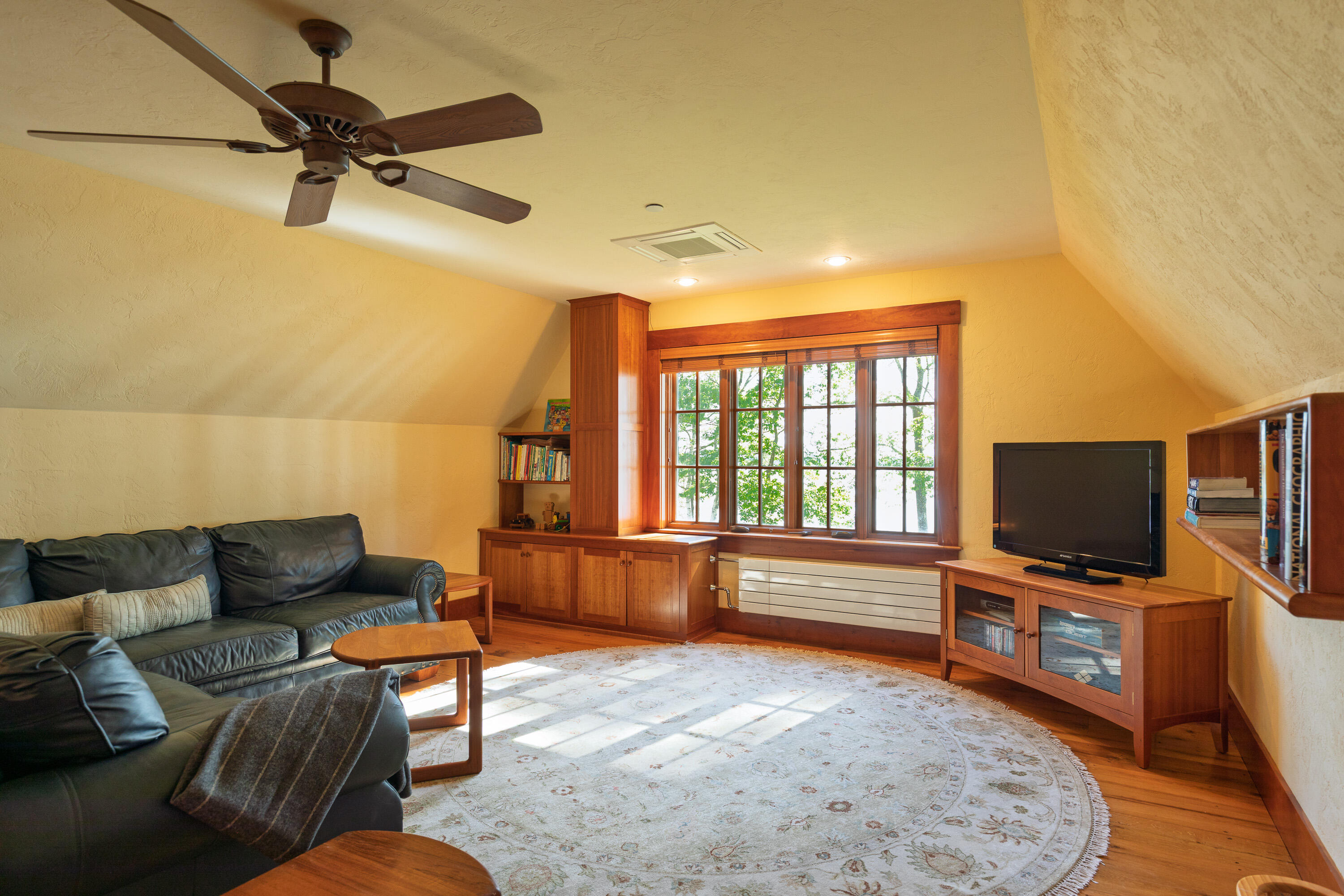 90 Cornfield Point Road Yarmouth, ME 04096 - Photo 29 of 51 Gathering Space