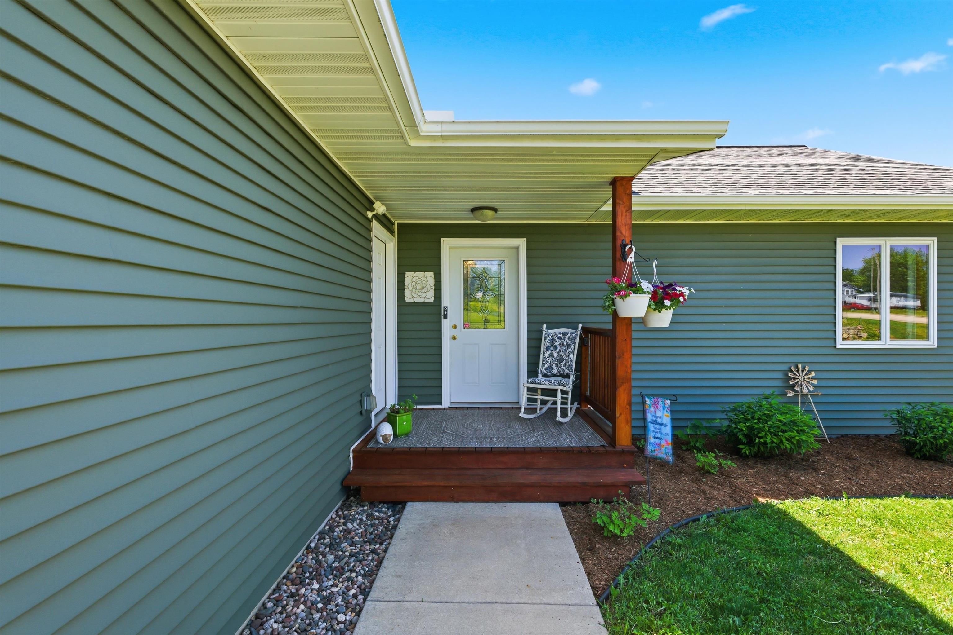 503 North Bennett Road Dodgeville, WI 53533 - Photo 7 of 44