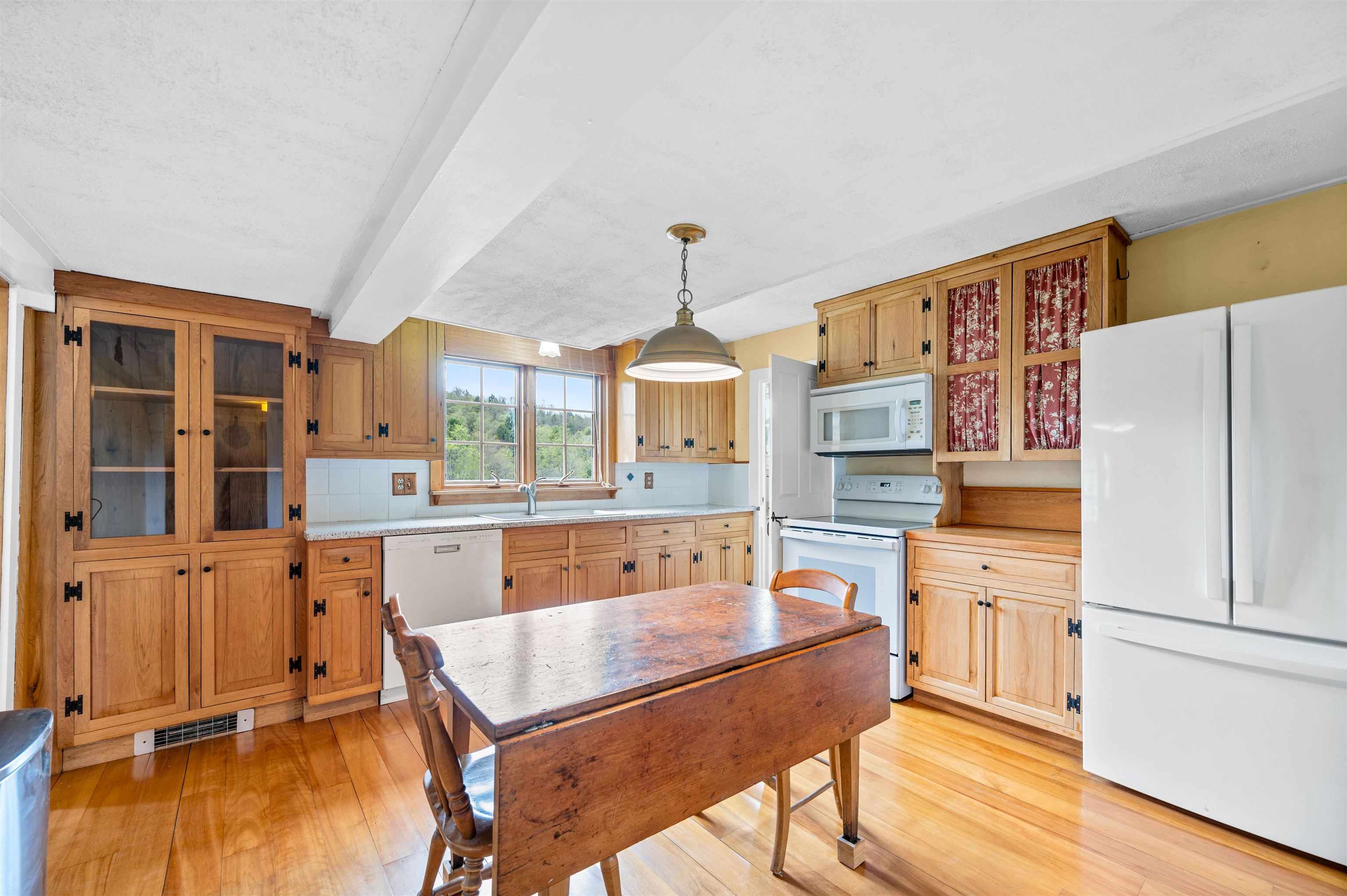 1402 Randolph Road Morristown, VT 05661 - Photo 12 of 37