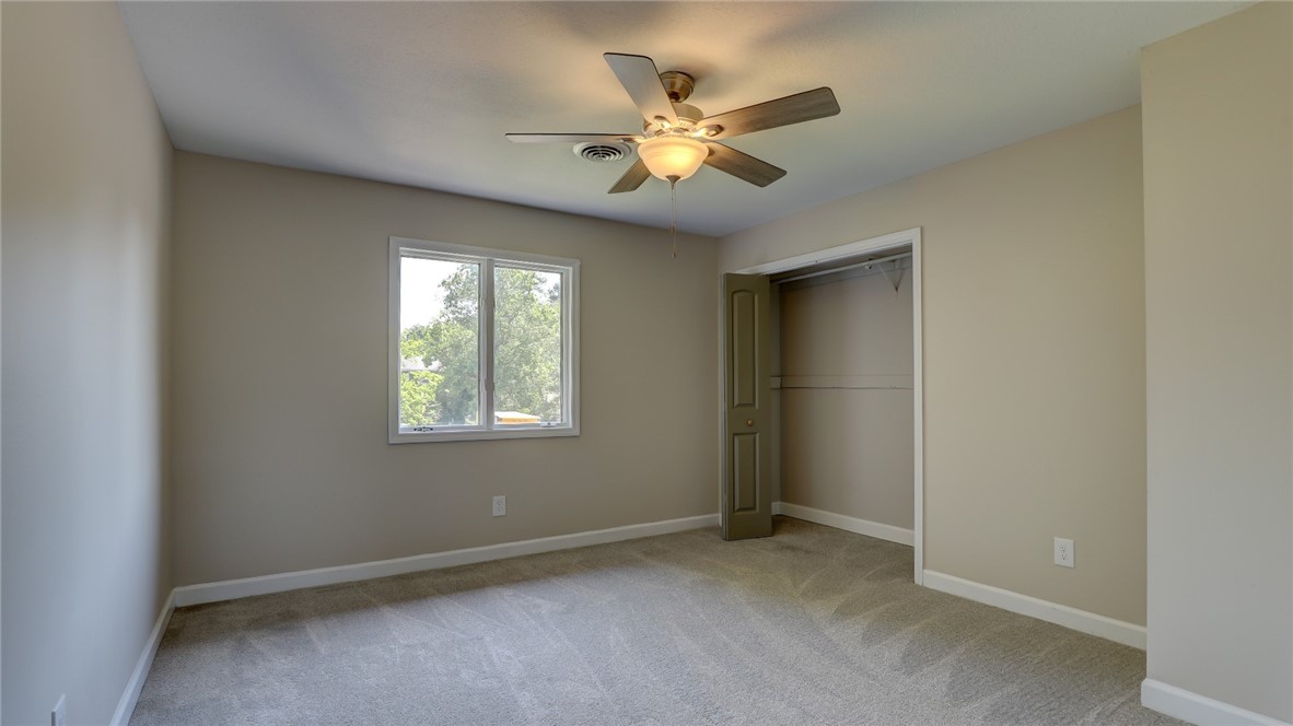 2287 Valley View Place Decatur, IL 62522 - Photo 42 of 43