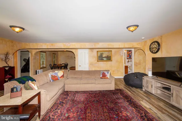 $894,000 | 5501 Hickory Tree Lane, Mineral, VA 23117