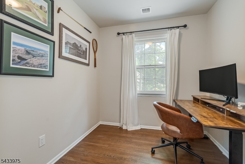 54 Dean Road Mendham, NJ 07945 - Photo 22 of 31