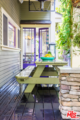 845 Palms Boulevard Venice, CA 90291 - Photo 12 of 32