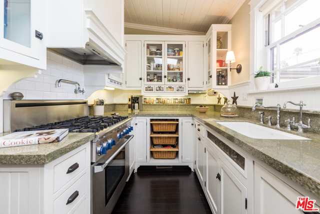 845 Palms Boulevard Venice, CA 90291 - Photo 13 of 32