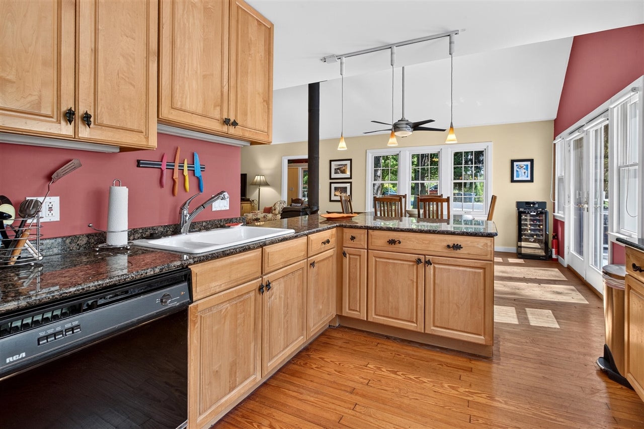 15552 Victor Road, Unit 1 Union Pier, MI 49129 - Photo 14 of 35 Gallery Image 14
