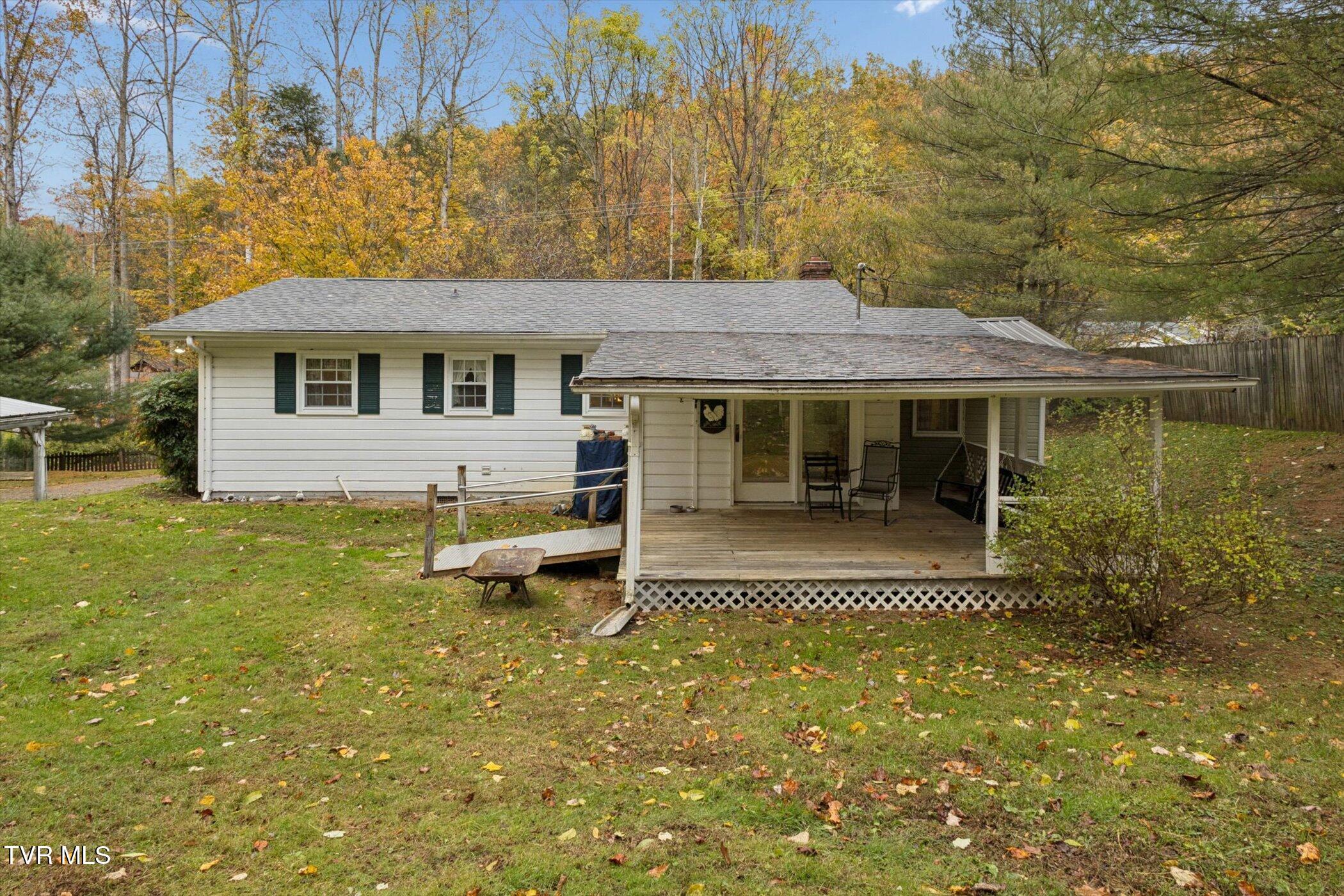 270 Hurley Hollow Road Elizabethton, TN 37643 - Photo 26 of 43 27-270-Hurley-Hollow-Rd--WindowStill-Rea