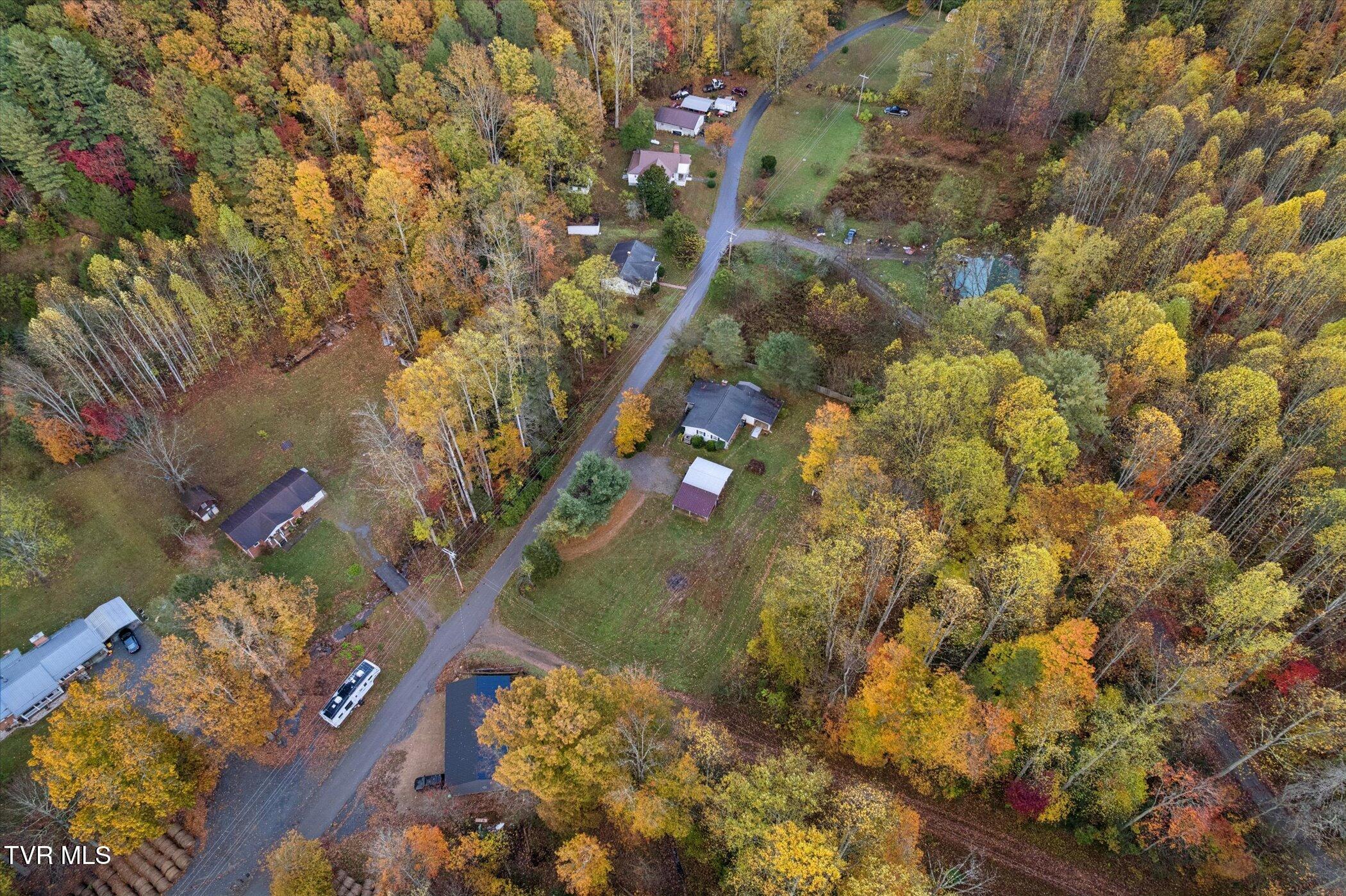 270 Hurley Hollow Road Elizabethton, TN 37643 - Photo 37 of 43 38-270-Hurley-Hollow-Rd--WindowStill-Rea