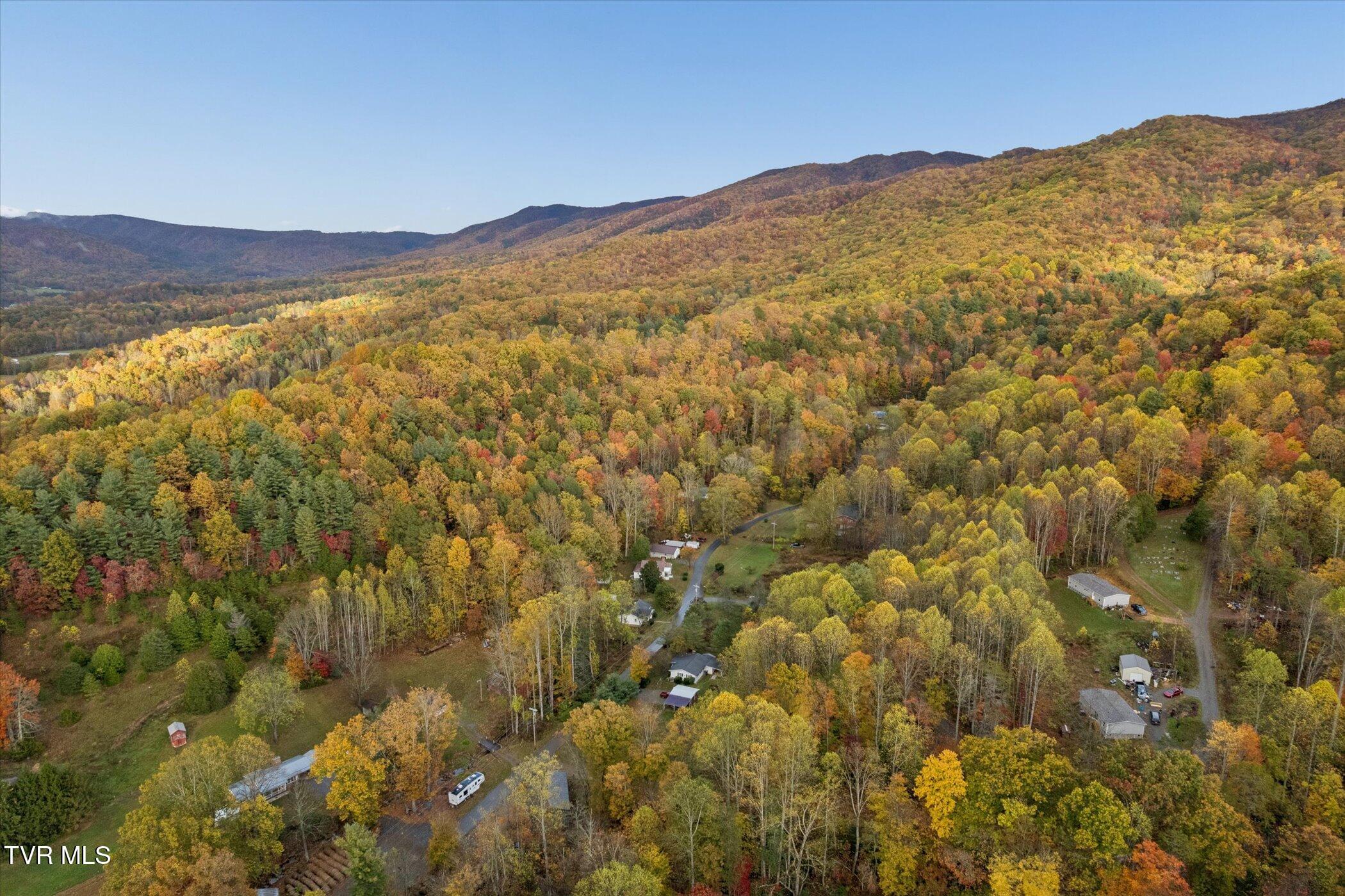 270 Hurley Hollow Road Elizabethton, TN 37643 - Photo 40 of 43 42-270-Hurley-Hollow-Rd--WindowStill-Rea
