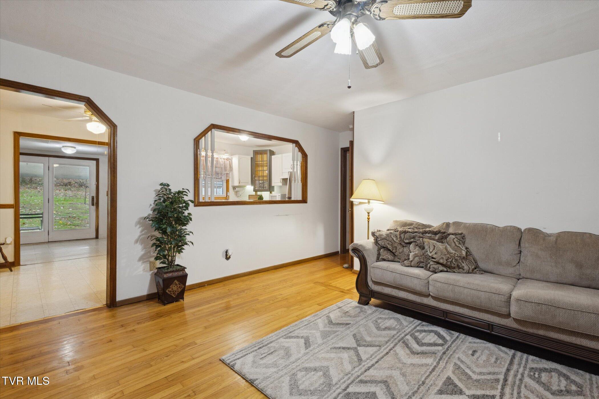270 Hurley Hollow Road Elizabethton, TN 37643 - Photo 6 of 43 06-270-Hurley-Hollow-Rd--WindowStill-Rea