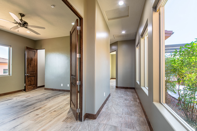 322 340 E Street Ivins, UT 84738 - Photo 32 of 61 Hallway with large windows offering exterior views