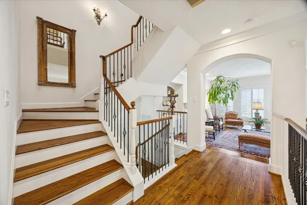 $4,650 | 2643 Westgate Drive, Houston, TX 77098