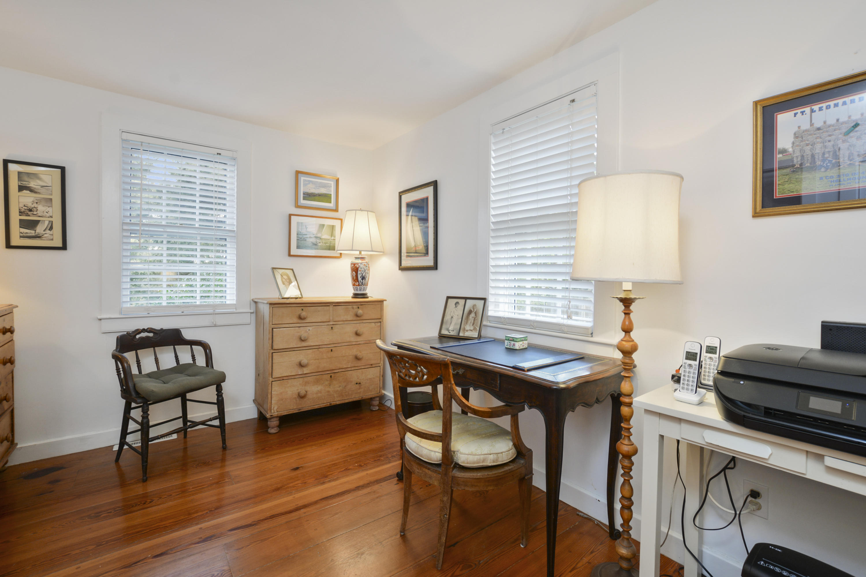 18 Peaks Drive Osterville, MA 02655 - Photo 9 of 40 a room with furniture and a window