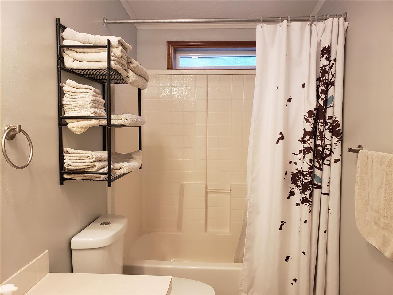 10808 East Tallman Road Chattaroy, WA 99003 - Photo 11 of 20 Gallery Image 11