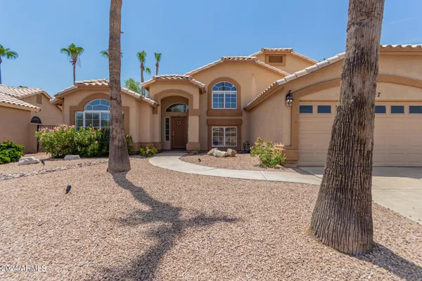 $1,100,000 | 927 West Grand Caymen Drive, Gilbert, AZ 85233