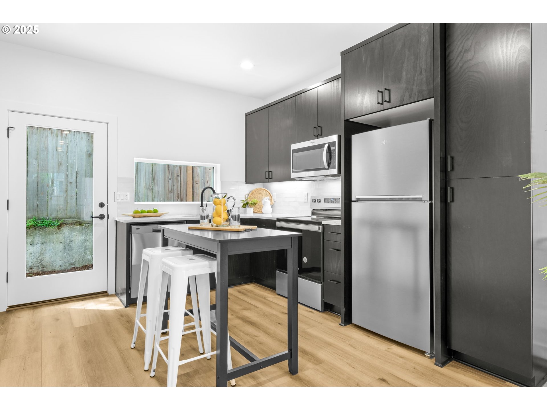 3522 Northeast 44th Avenue Portland, OR 97213 - Photo 3 of 24