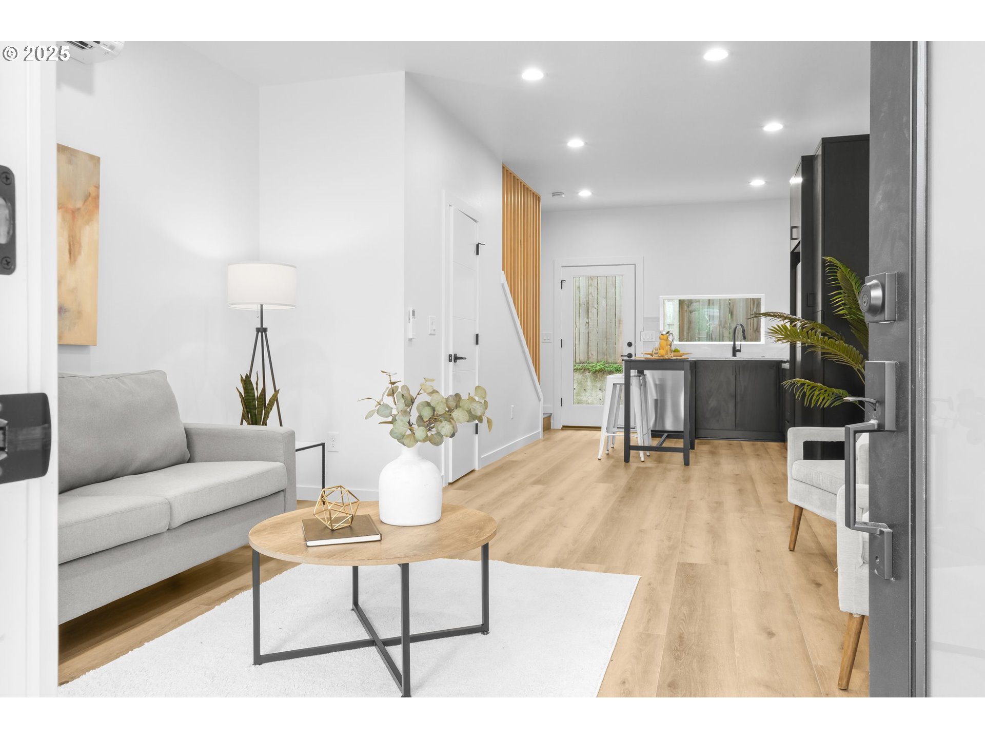 3522 Northeast 44th Avenue Portland, OR 97213 - Photo 7 of 24