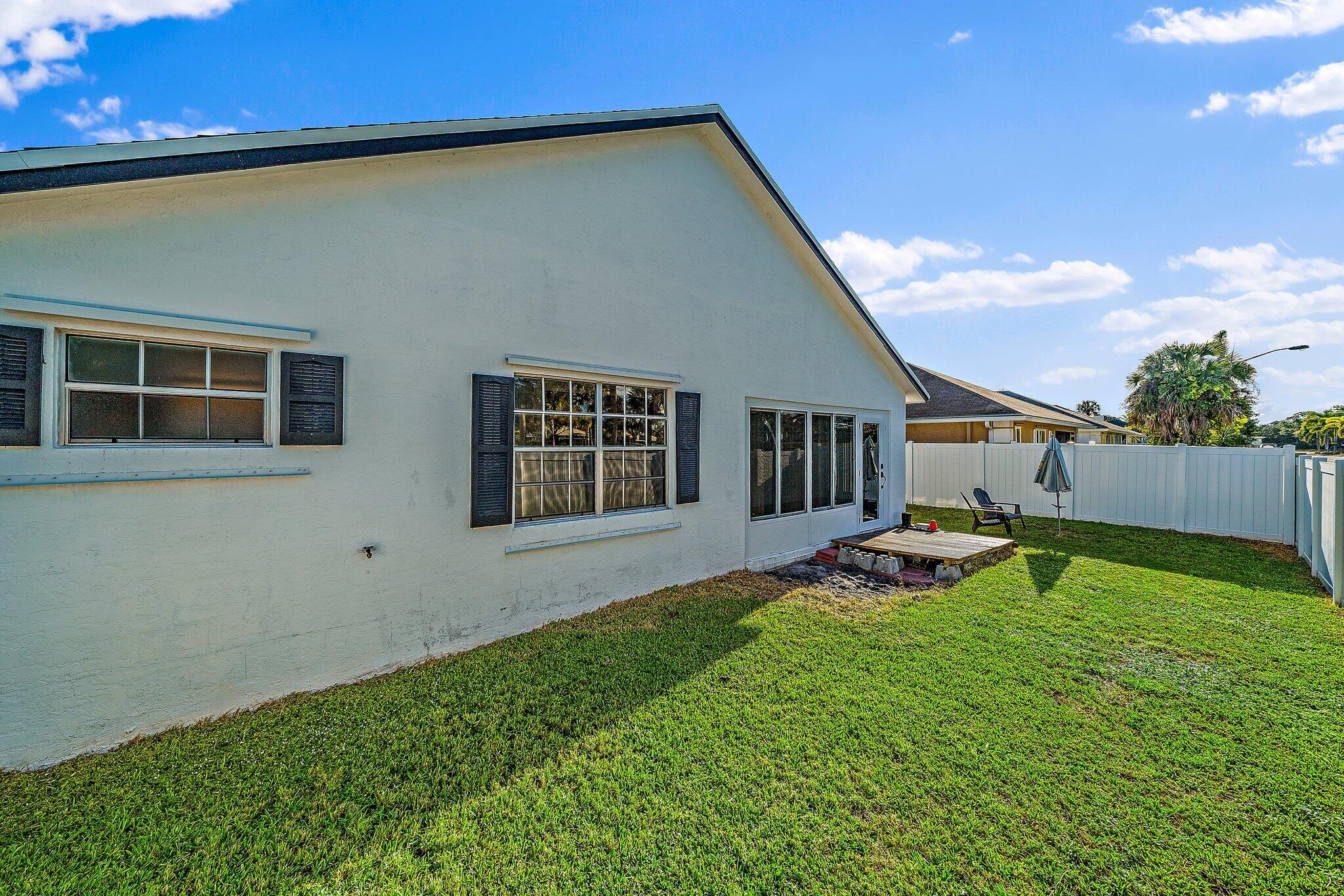 125 Raintree Trail Jupiter, FL 33458 - Photo 21 of 35 035-125RaintreeTrail-Jupiter-FL-SMALL