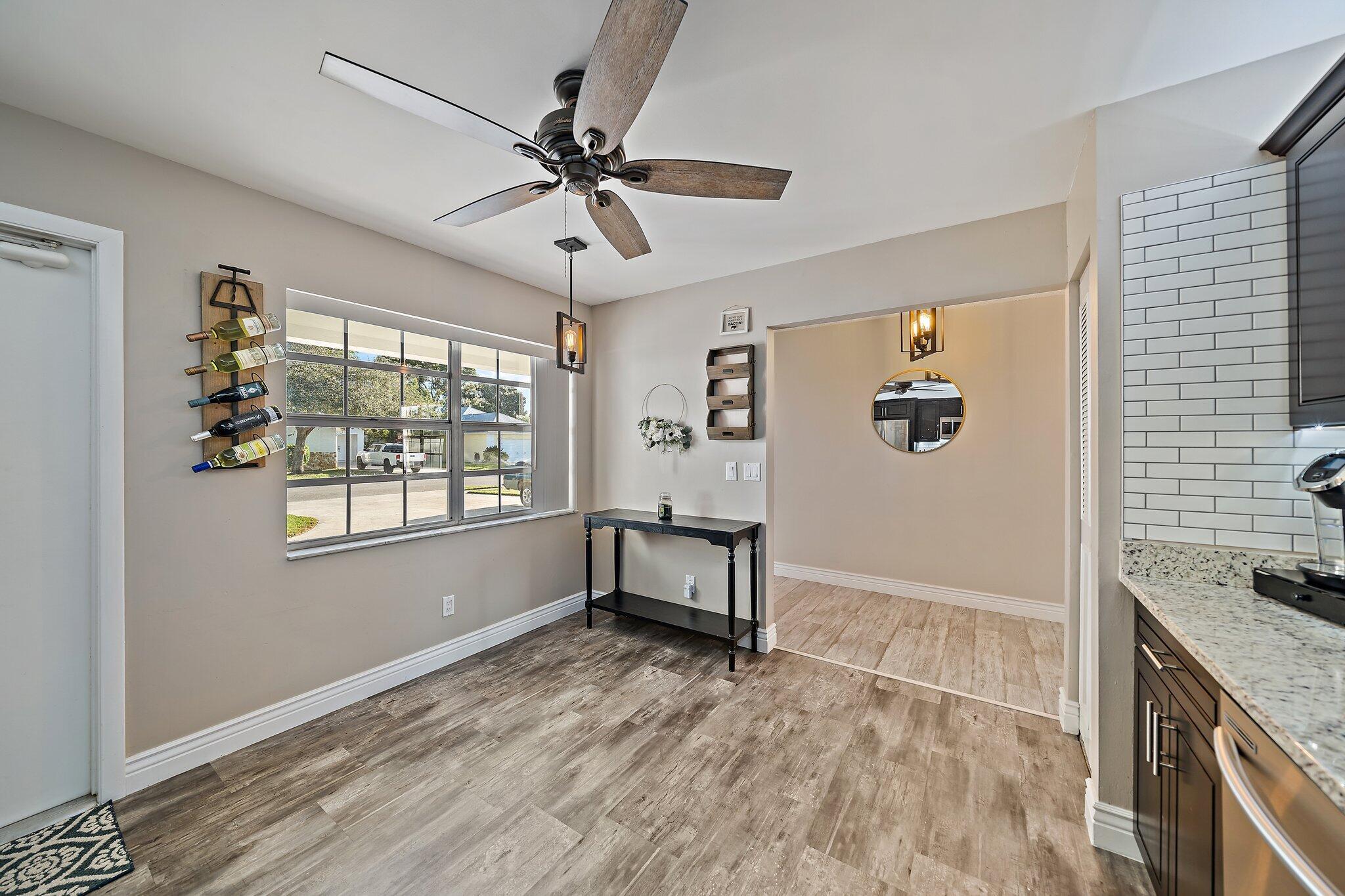 125 Raintree Trail Jupiter, FL 33458 - Photo 9 of 35 011-125RaintreeTrail-Jupiter-FL-SMALL