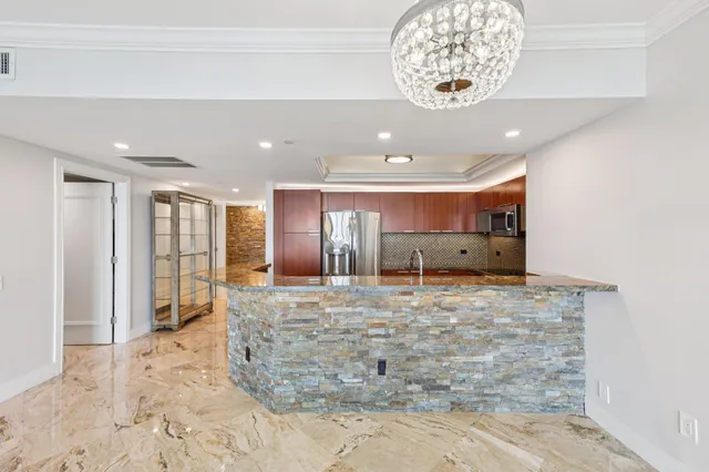 $869,000 | 2640 Lake Shore Drive, Unit 1510, Riviera Beach, FL 33404