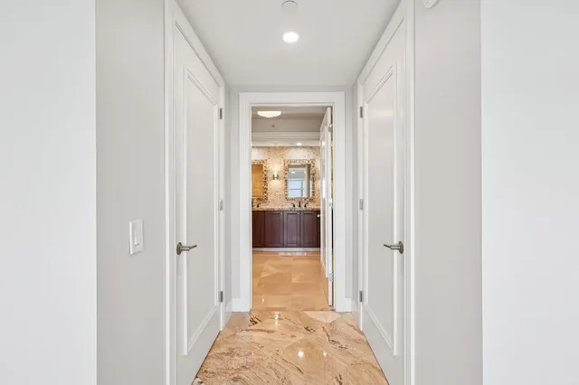 $869,000 | 2640 Lake Shore Drive, Unit 1510, Riviera Beach, FL 33404