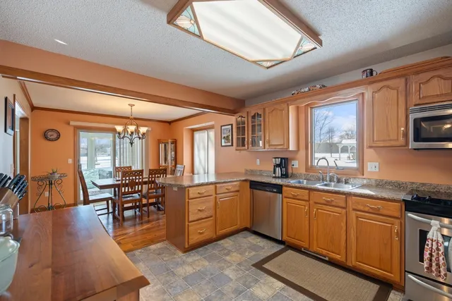 $369,900 | 5056 North Dovewood Trail, Warsaw, IN 46582