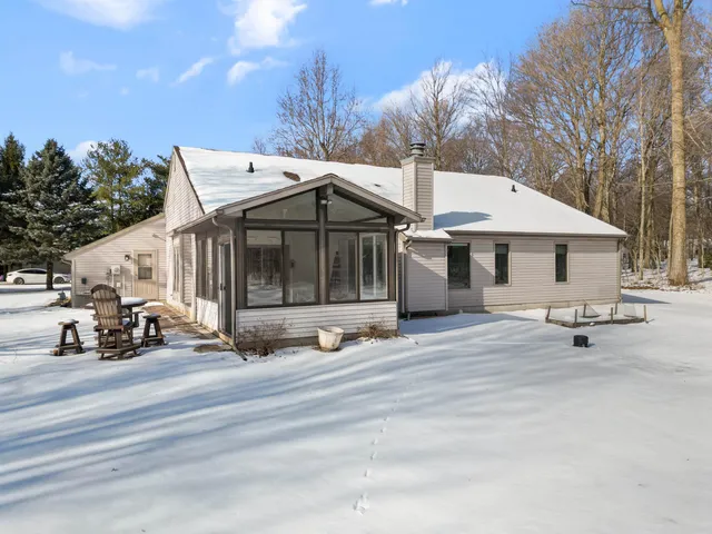 $369,900 | 5056 North Dovewood Trail, Warsaw, IN 46582