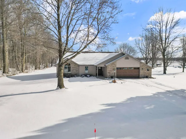 $369,900 | 5056 North Dovewood Trail, Warsaw, IN 46582