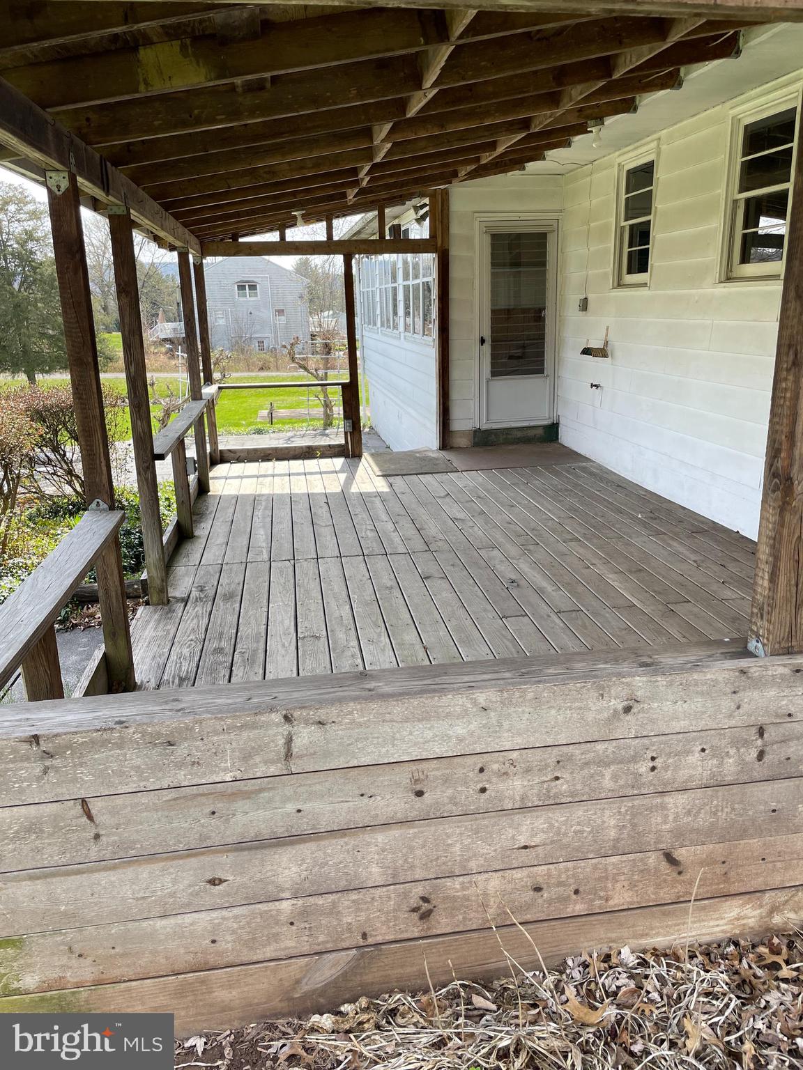 107 Hillview Road Birdsboro, PA 19508 - Photo 28 of 43 Covered Deck