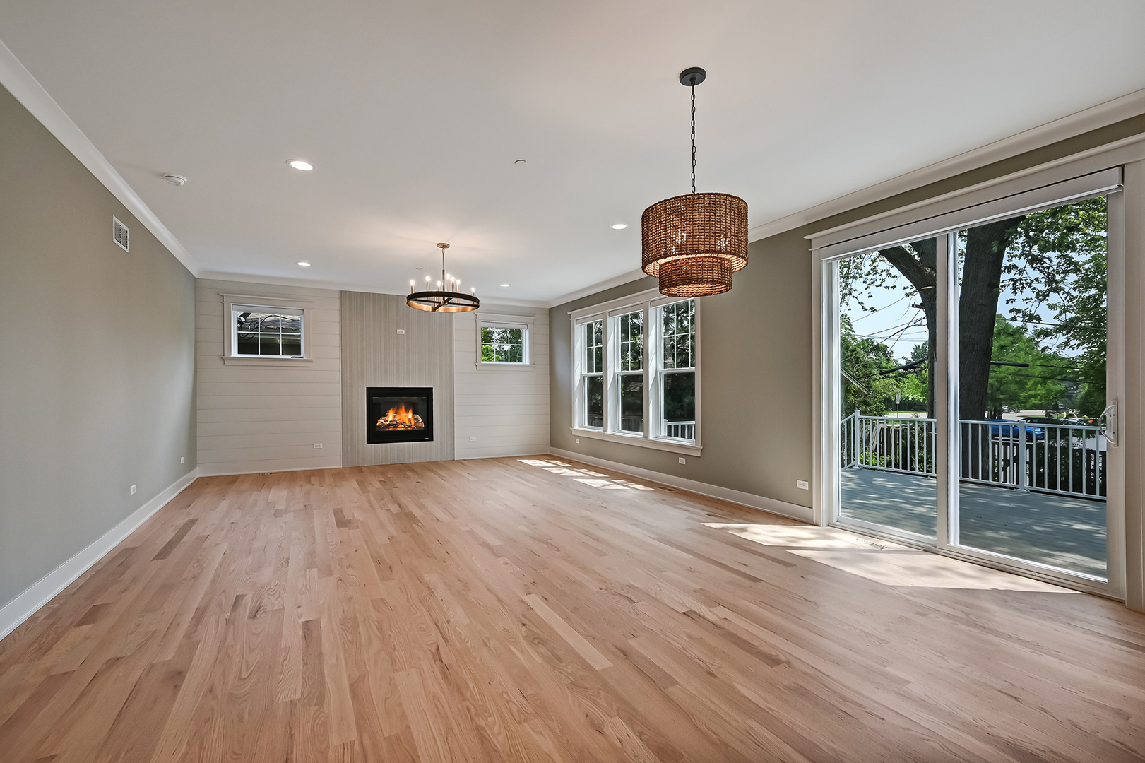 256 Coe Road Clarendon Hills, IL 60514 - Photo 17 of 38