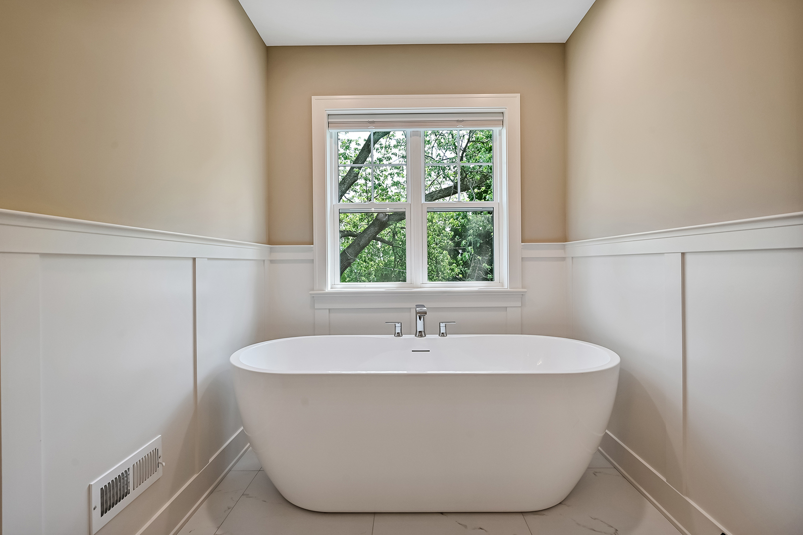 256 Coe Road Clarendon Hills, IL 60514 - Photo 25 of 38