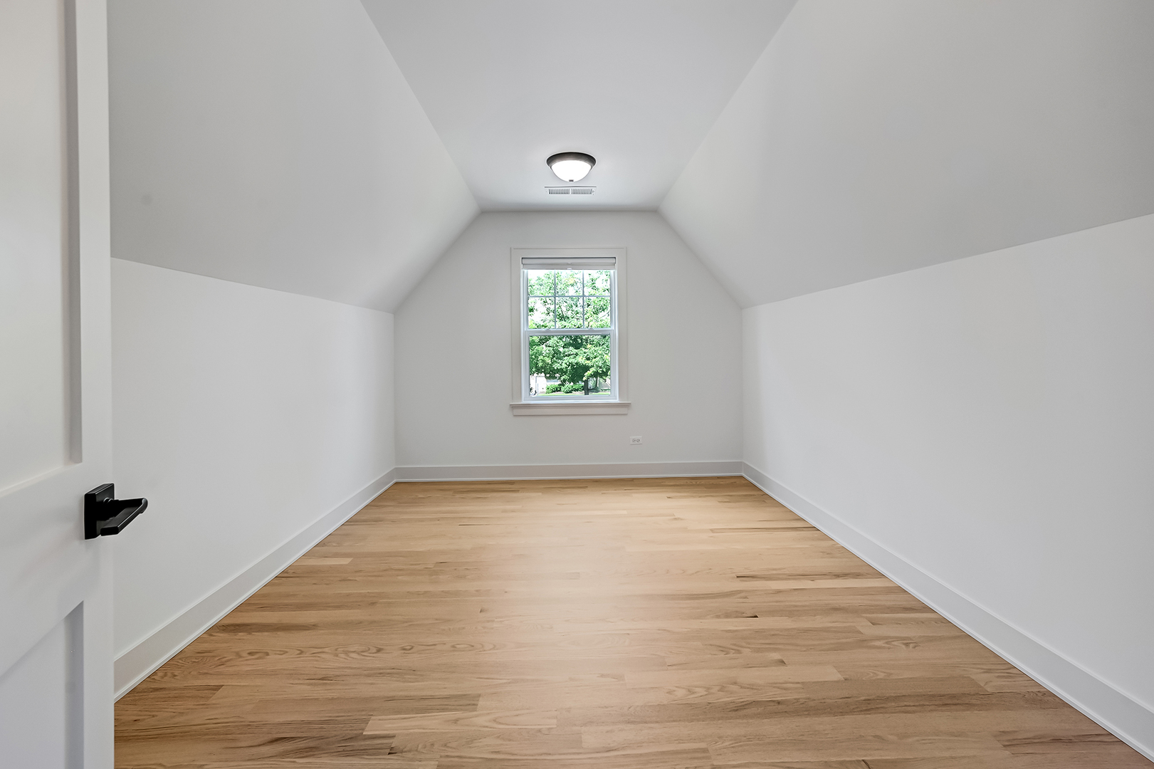 256 Coe Road Clarendon Hills, IL 60514 - Photo 30 of 38