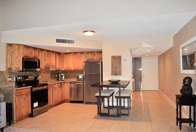 49 Deer Creek Road, Unit E105 Deerfield Beach, FL 33442 - Photo 1 of 13 Photo 1