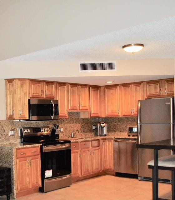 49 Deer Creek Road, Unit E105 Deerfield Beach, FL 33442 - Photo 11 of 13 Photo 11